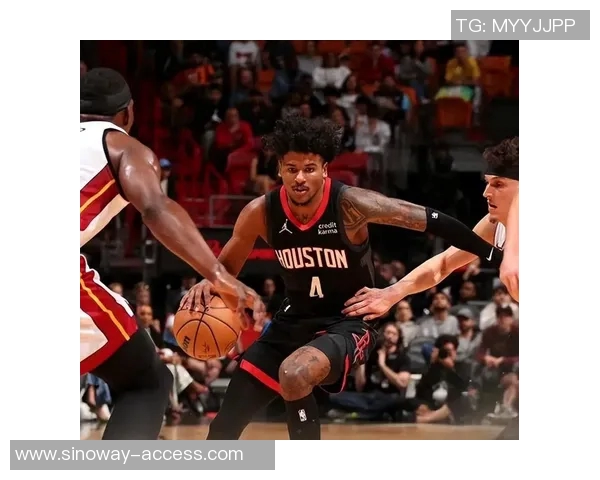 2011年NBA热火与火箭激战回顾：明星对决与精彩瞬间的完美结合